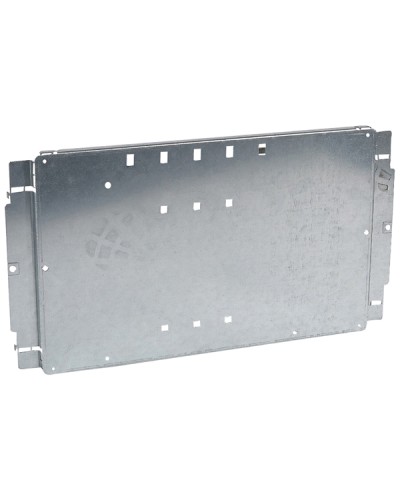 Пластина Legrand 020207 в Артеме Щиты электрические Pintop.ru